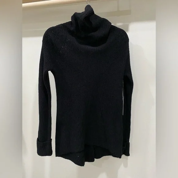 Chelsea28 turtleneck hotsell sweater